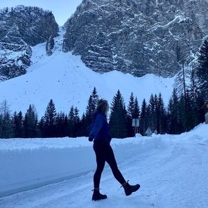 Meet your Posher, Rhiannon